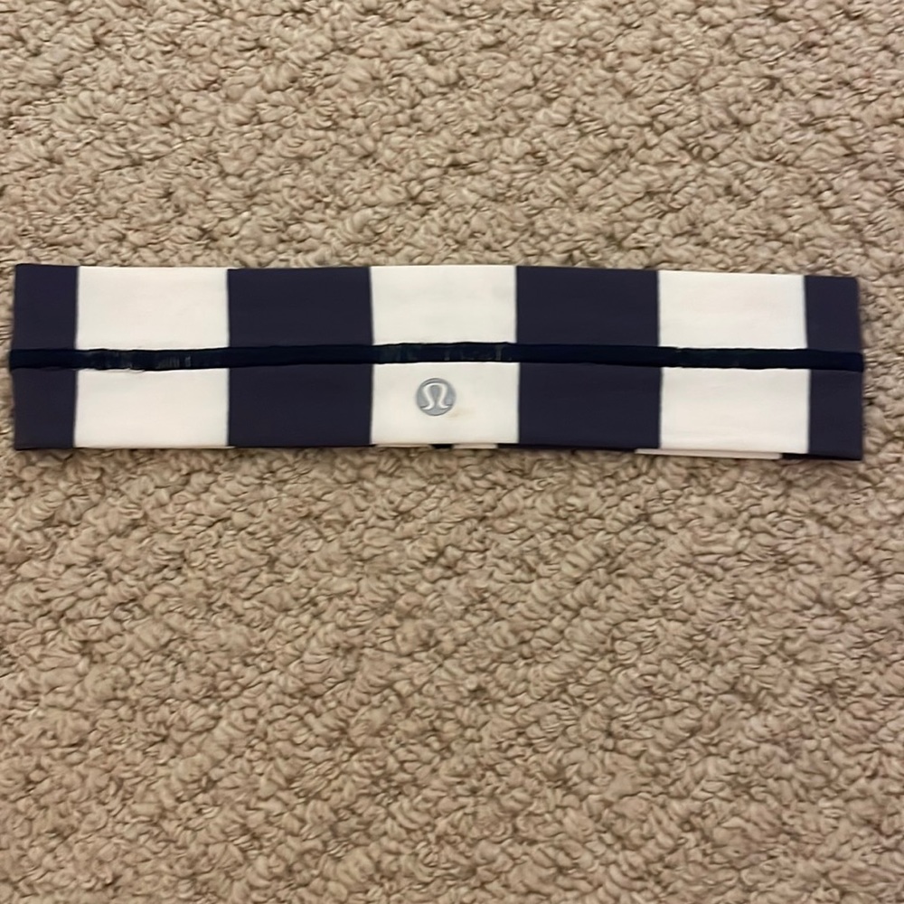 Lululemon headband. Never worn